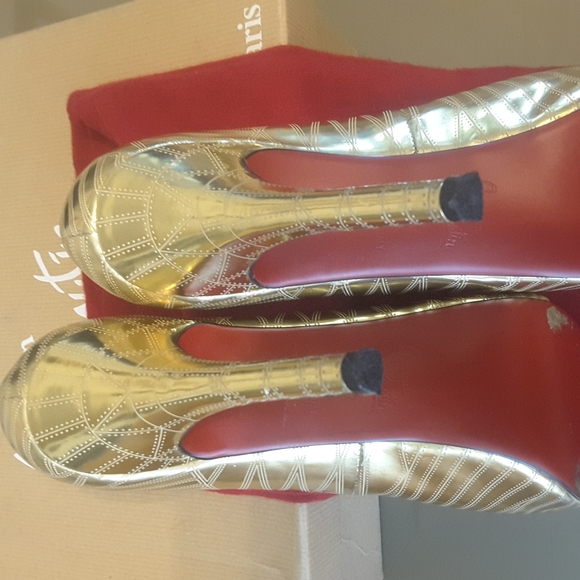 Christian LouBoutin Gold Shoes - Picture 5 of 10